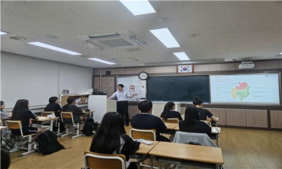 북삼고, 전문직업인 초청 진로특강 및 직업체험 운영
